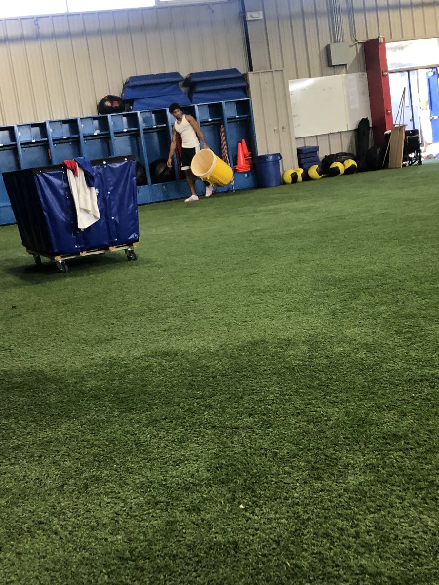 coachalbert74's tweet image. After technique work, weights, and conditioning I look up and see Jr. QB @15LandonRogers carrying a trash can around and picking up every little piece of trash he can see. Signs of a very good year coming up!#LeadByExample #HighCharacter #Selfless