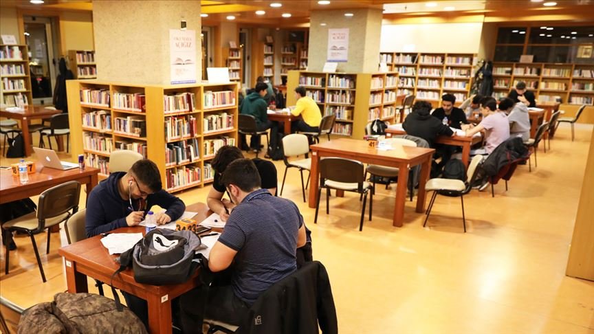 Bakan Selçuk, lise öğrencileri için kamp tatili ödüllü "Okuma Kampanyası" başlattı.      

Haber👉🏻bit.ly/2JX0Vyo        

#cokokuyancokgeziyor