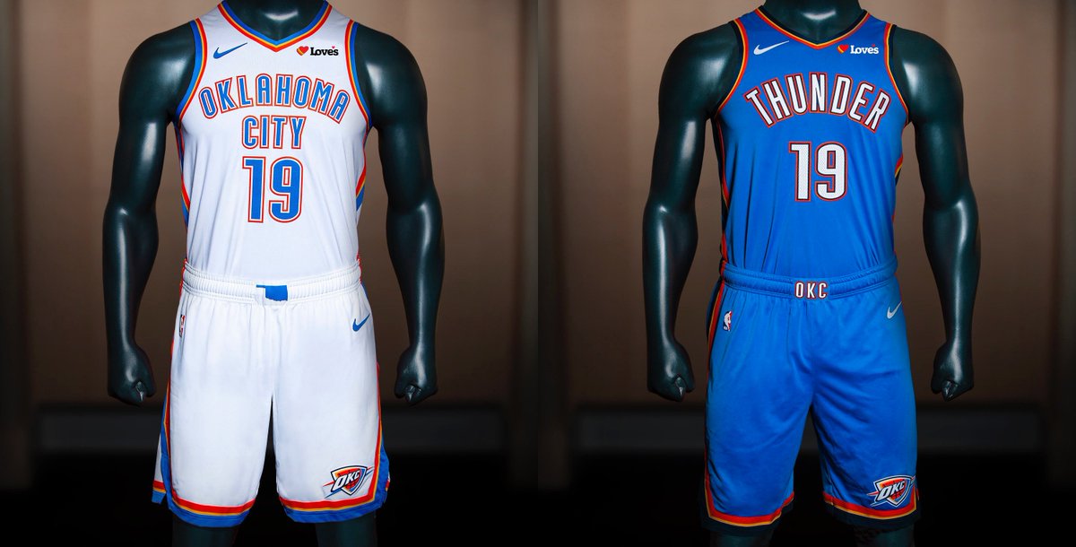 ThunderKPlow's tweet image. Please for the love of everything holy. Make this adjustment to the Love's logo. Anyone that will listen.