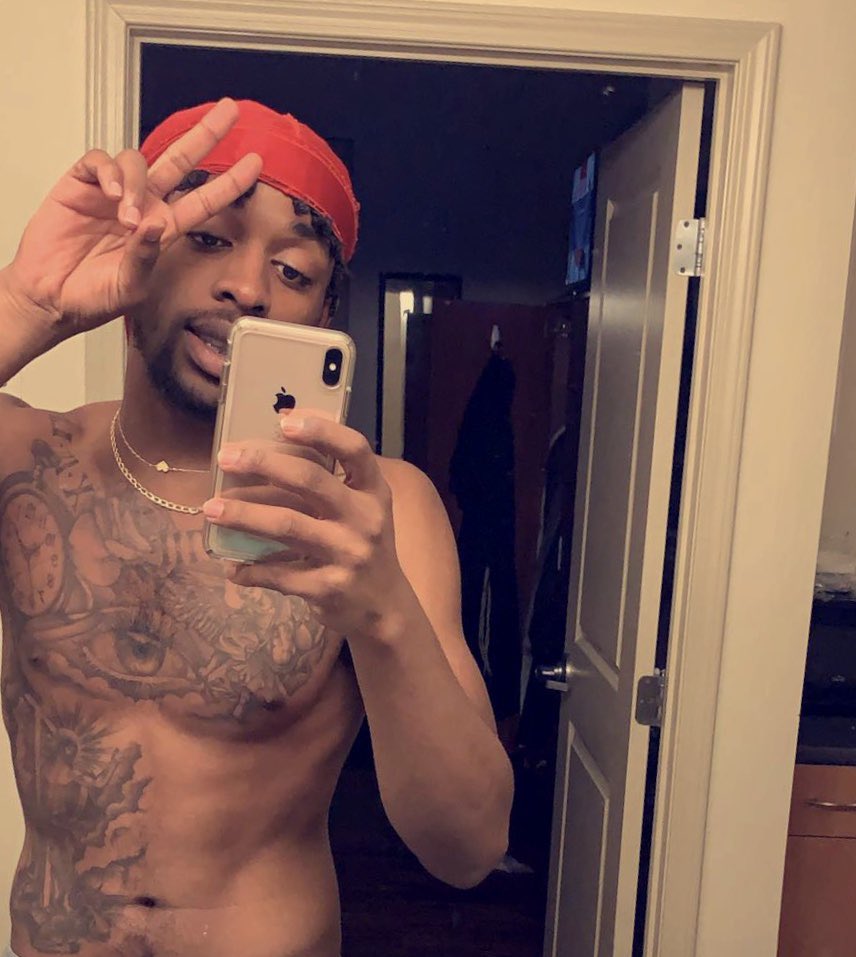 AloysiusWhite's tweet image. #WhosWhoOfUL
* Aloysius White (Jarvey)
* I’m from Prairieville but no one knows where that is so I say Baton Rouge 
* Nursing major 👨🏾‍⚕️
* Future CRNA
* You’ll see me on my pink Penny skating to class or some 
* Don’t be afraid to come speak I like to talk #UL20 #UL21 #UL22 #UL23