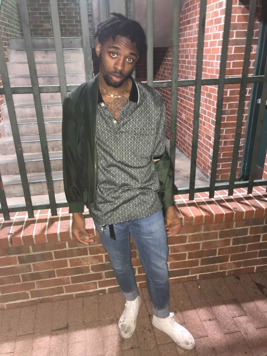 AloysiusWhite's tweet image. #WhosWhoOfUL
* Aloysius White (Jarvey)
* I’m from Prairieville but no one knows where that is so I say Baton Rouge 
* Nursing major 👨🏾‍⚕️
* Future CRNA
* You’ll see me on my pink Penny skating to class or some 
* Don’t be afraid to come speak I like to talk #UL20 #UL21 #UL22 #UL23