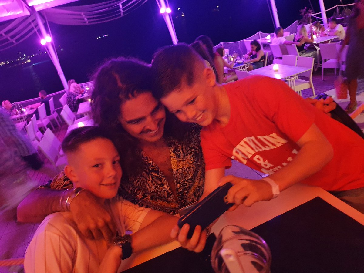markthornton79's tweet photo. Love this! @MamboBrothers taking some time out for the young fans @Mamboibiza #ibiza2019 https://t.co/oSHAj4pYNq
