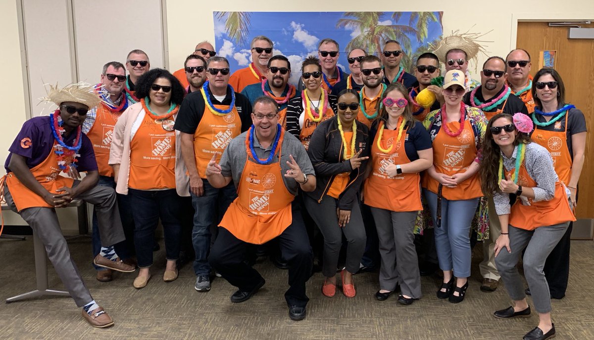 We have 7 Supply Chain platforms represented today in our #leadersedge! RDC, SDC, MDC, IFC, MDC, BDC, and MDO are all in the house! #ONESupplyChain #ONEHomeDepot
