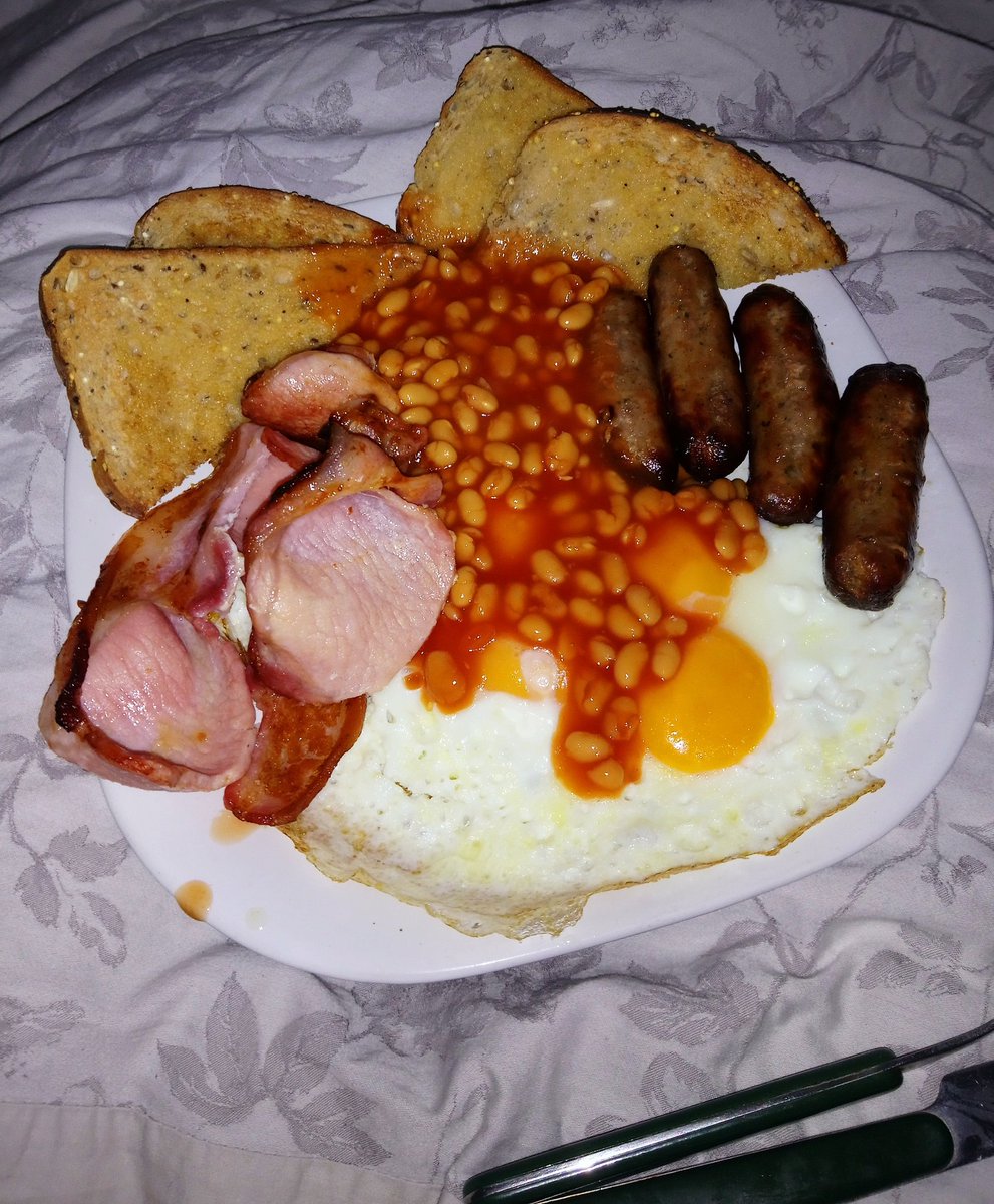 markoose73's tweet photo. @caroldecker This was my birthday breakfast on Saturday morning. Not an avocado in sight!! 😁😁🤘@vicks2907 https://t.co/F00oeY9cbE
