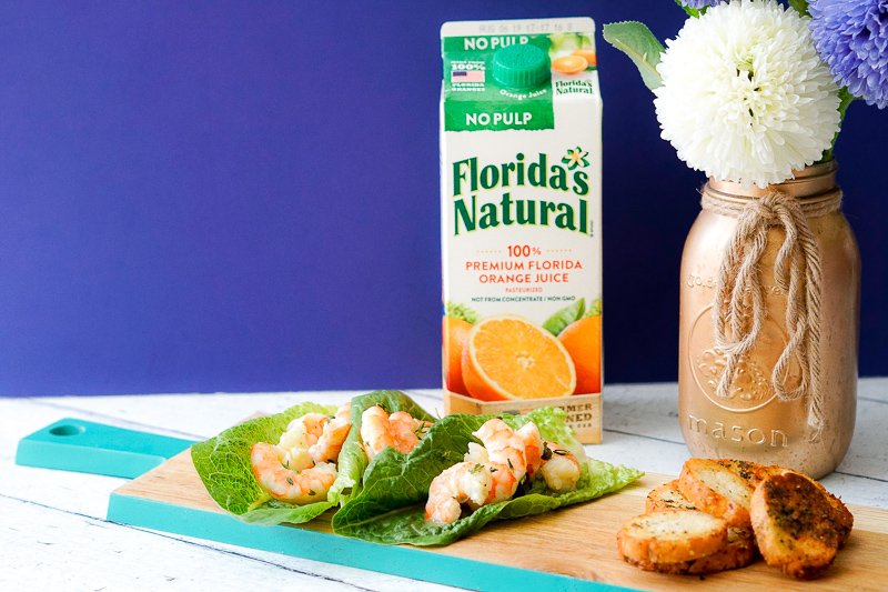 LifeandKidsBlog's tweet photo. These orange juice marinated jumbo shrimp salad wraps are the perfect meal for when you don’t want to cook a THING. YUM! @FloridasNatural Grab the full recipe here. #ad #FloridasNatural https://t.co/YbpgZI6jRW https://t.co/PZfO8f7xXh