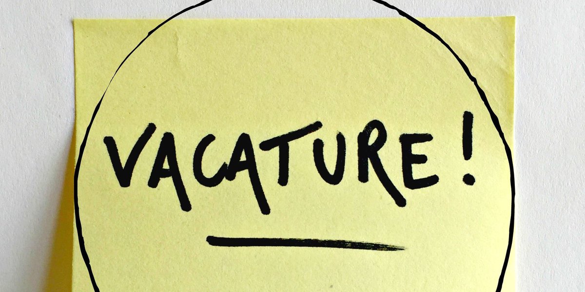 Wij zijn op zoek naar een collega! Heb jij ervaring in de bouwmaterialen of sierbestrating branche? Lijkt het je leuk om klanten te adviseren, de voorraden op peil te houden en meer werkzaamheden? Dan zoeken wij jou! 
Voor meer info breukers.nl/vacatures #vacature