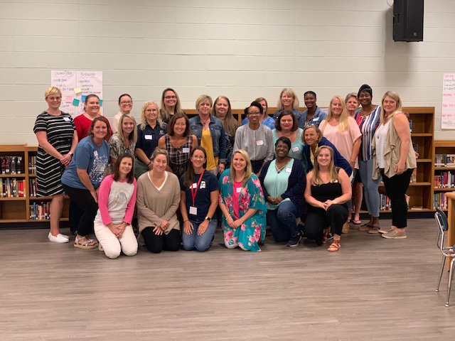 USASARIC's tweet photo. Region 10 educators learning about computer science fundamentals with the amazing @WaringWhizKid in the @codeorg session!  Thanks @AplusCR for your partnership! @bcgritc https://t.co/kIzyOIV5DI