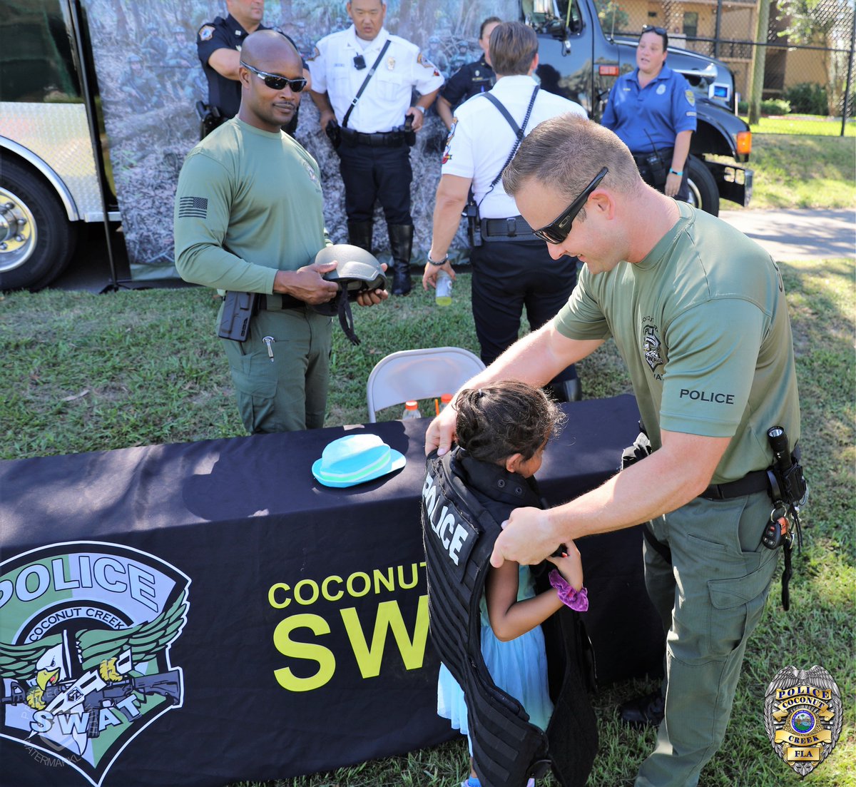CoconutCreekPD's tweet photo. Many thanks to @CityOfMargateFL PD for inviting us to the launch of its #ProjectAutism this morning and its #TouchaTruck at Coral Gate Park! #WorkingTogether #MakingaDifference https://t.co/Bd4r1ugXfK