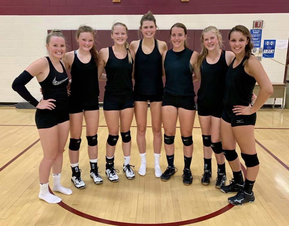 hawleynuggetvb's tweet photo. Congrats to 18U for taking 2nd Place in League out of 28 teams! #nuggetpride #cannotwaitforfall #scrappy https://t.co/oUYSEzmzCX