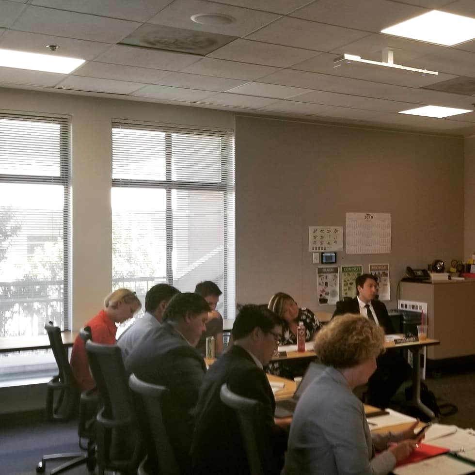 EngineerEmily's tweet photo. A small ad-hoc city council committee seems to be getting a lot of attention. They might need a bigger room...
#RentControl #RentersRights #tenant #CivicLifeMV #civicengagement #MountainView #neighborhood #tenantsrights #tenantprotections #measureV #CSFRA #community https://t.co/xHCTGpSSvN