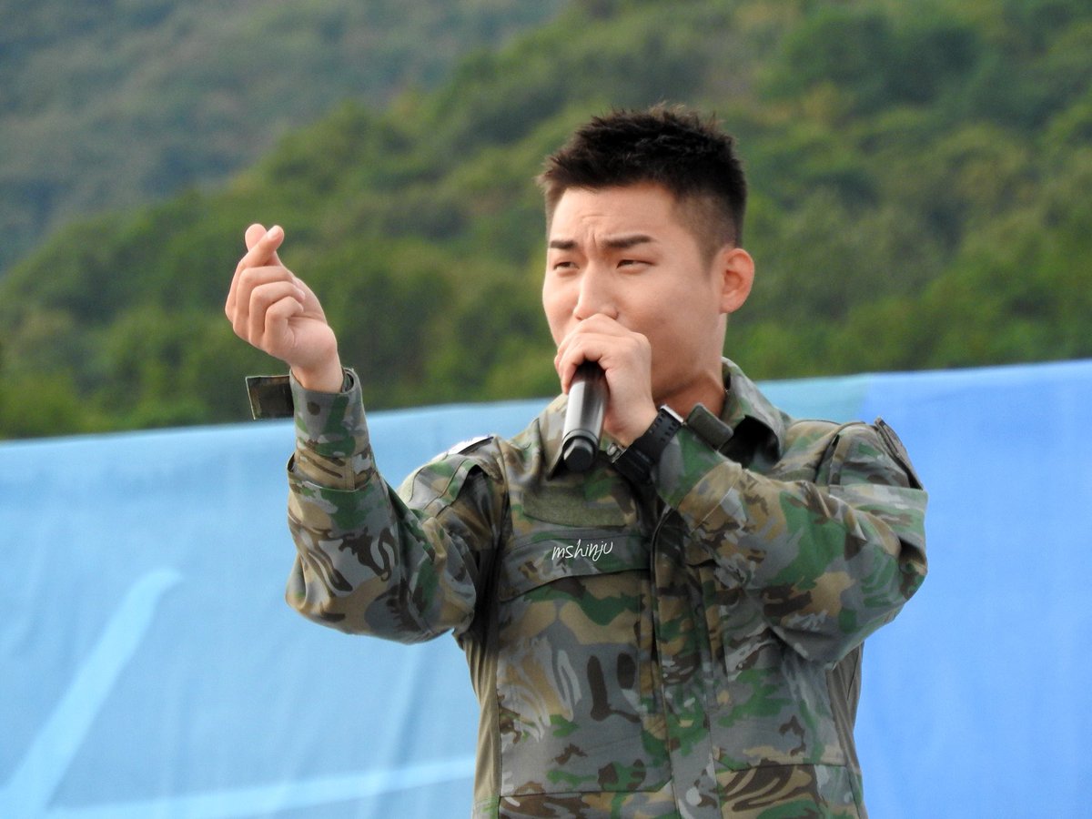 daesungfishh's tweet photo. D499 -D108

24 Jul 2019.

A day more to 500th day!

Daesungahhhh...hwaiting!!!
💪👼💕💪👼💕💪👼💕😘

#missingyouterribly #bewell https://t.co/LoSA4JvMEA