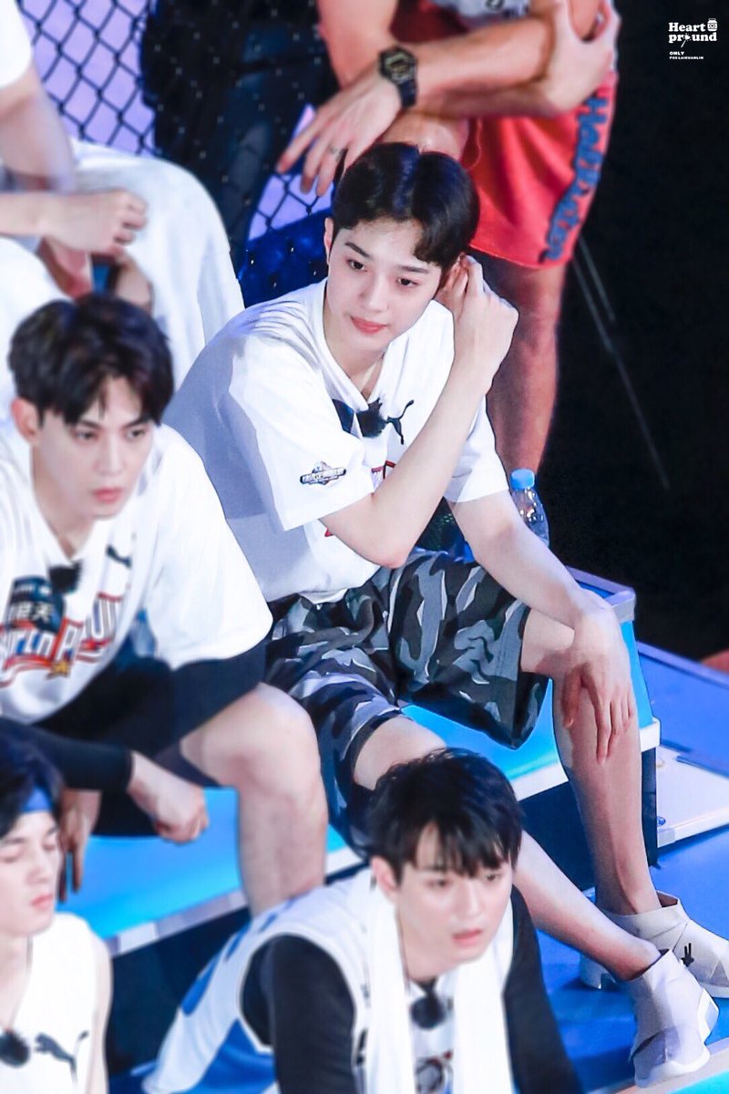 HeartPround0923's tweet photo. #라이관린 https://t.co/VgF1q3TjiL