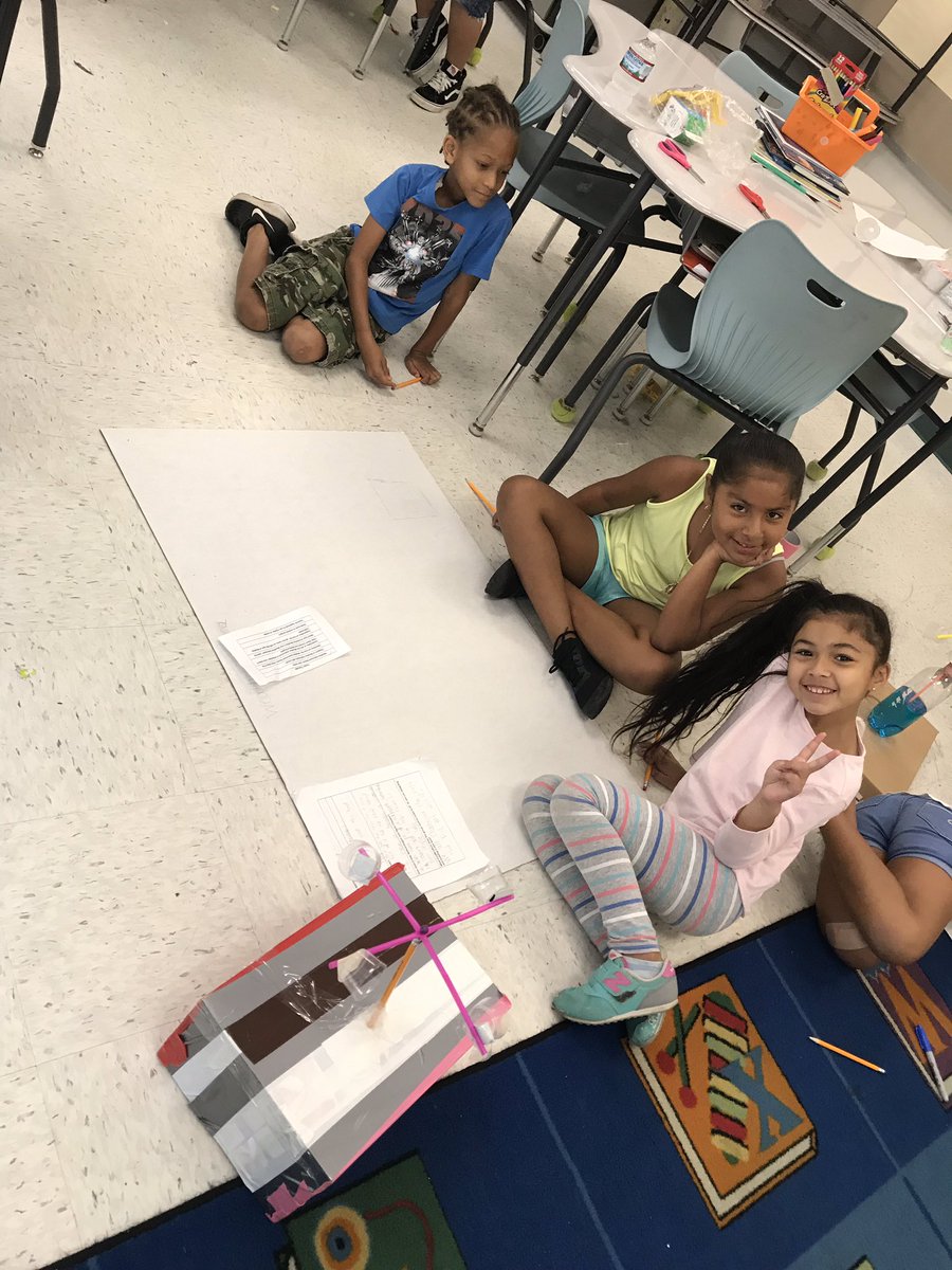 grahamroadaap's tweet photo. Meteorologists are hard at work finalizing their designs for their presentation on Thursday @GrahamRoadES from 10-11. Come check them out! #youngscholars @tinastendardo https://t.co/DerqRHzOpV