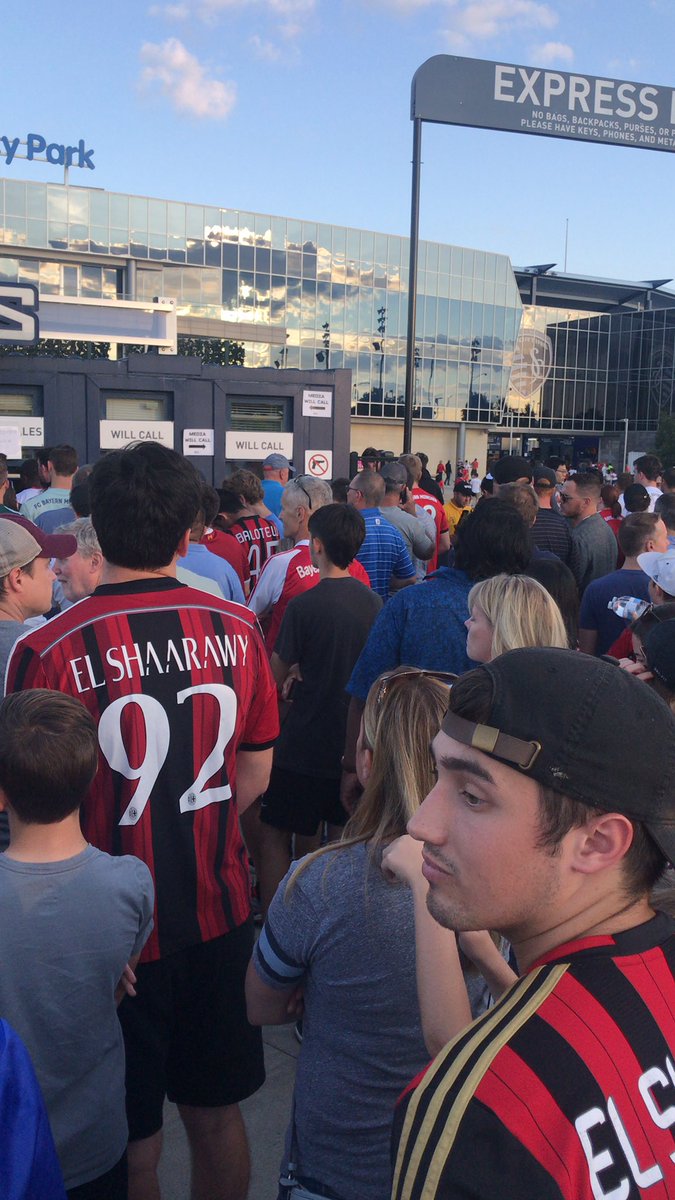 MrsModglin's tweet photo. @cmpark game is starting and here are the fans that already bought tickets waiting in will call https://t.co/hDh67k01zF