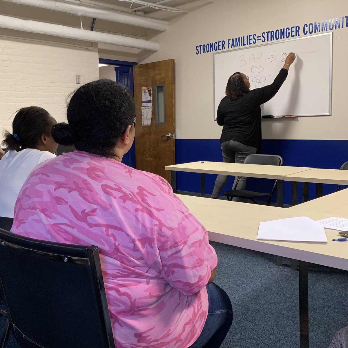 OndriaNicole's tweet photo. What an informatively engaging evening volunteering for #UWGUC & the #HFSE
Tonight we covered couponing & some budgeting! Grateful for the opportunity to #serve @LiveUnitedNJ #PSEGPowerOfOne #community #NJ #teach #personalfinance https://t.co/WqYctWcGBb