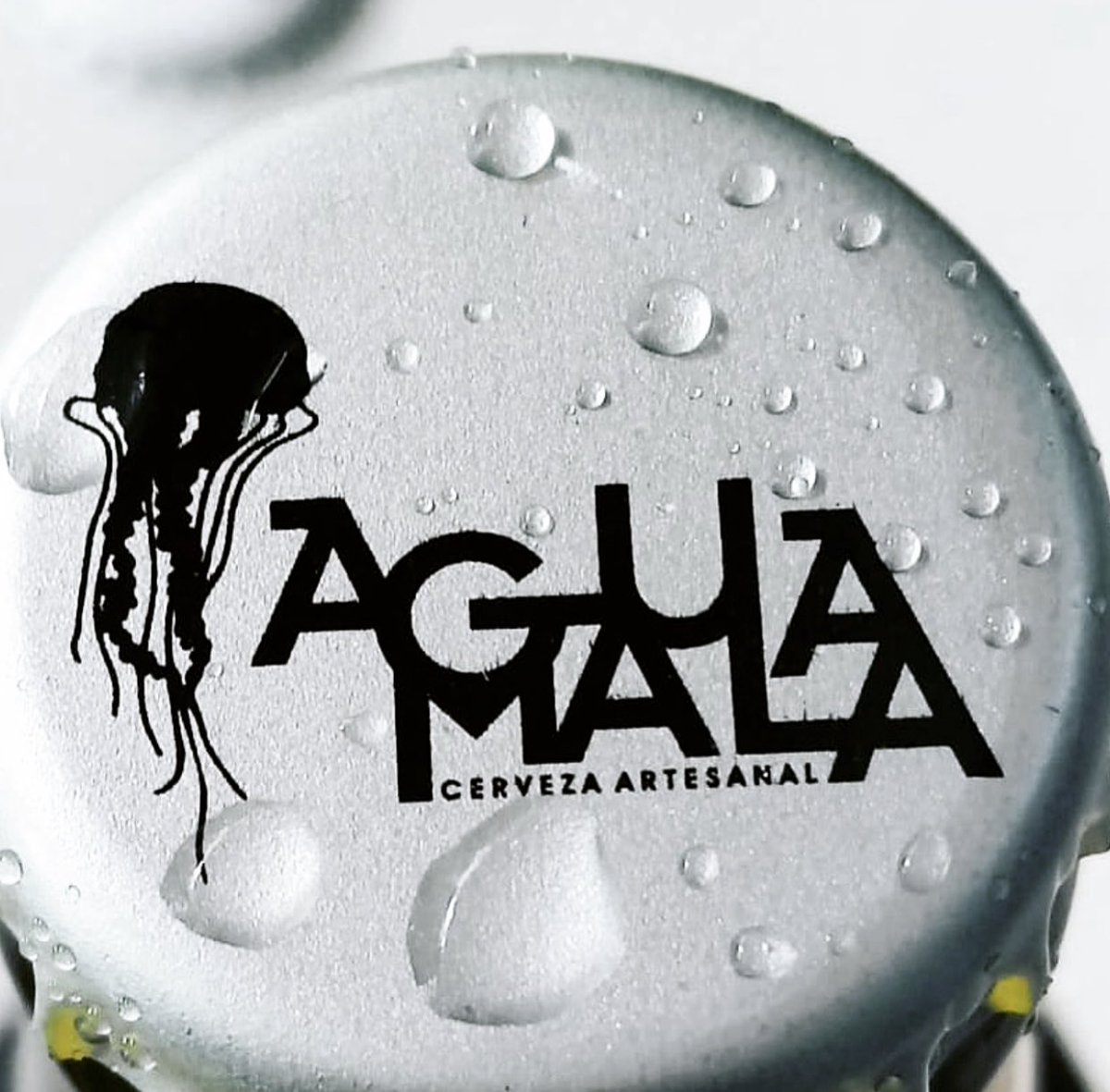stevenshomler's tweet photo. Nathaniel Schmidt Cervecería Aguamala - @PDXBeerPodcast Episode 100
 
In this episode I visit with Nathaniel Schmidt Founder of Cervecería Aguamala - @CervezaAguamala 
 
https://t.co/ylN9rgO2C1 #CraftBeer #Podcast #MexicanCraftBeer #BeerPodcast https://t.co/RdMX8ue1uG