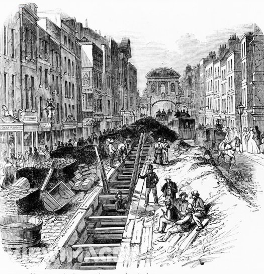 18thCand19thC's tweet photo. London #SewerHunters in the 1800s: London sewer hunters, often called #toshers, were those people that ignored roguish odors to descend into London’s sewers and scavenge, pan, and retrieve “tosh,” ... https://t.co/tzEfuL1xaD #19thcentury https://t.co/JPV3B0Kw1h