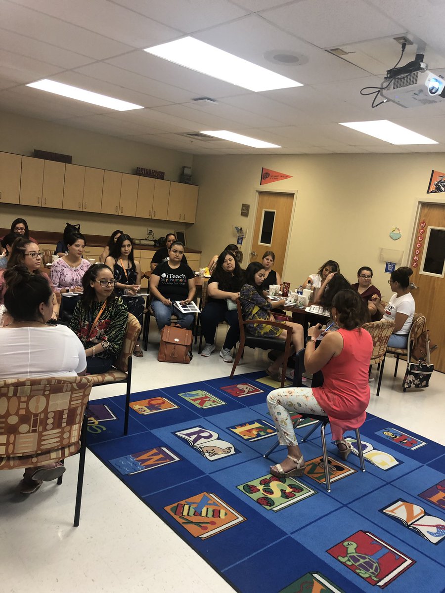 Presenting to our lower grade teachers: developmental norms and expectations from OT, PT and ST. @lacosta_CI, @lespar04  #TeamSISD #BeShookBeDauntless @DSShook_ES