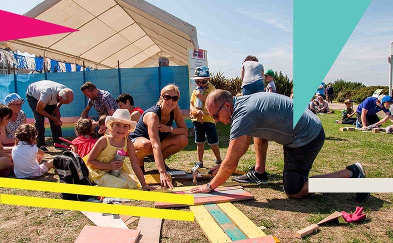 SUNDAY. Head to the seaside for <a href="/MMDMorecambe/">MakeMyDay Morecambe</a>. This free artist-led festival of making, performance and creativity is a tip top day out on the coast.
creativetourist.com/event/make-my-…
<a href="/VisitMorecambe/">Visit Morecambe</a> @moreMorecambe
@muftigames <a href="/PifPafTheatre/">Pif-Paf Theatre</a>