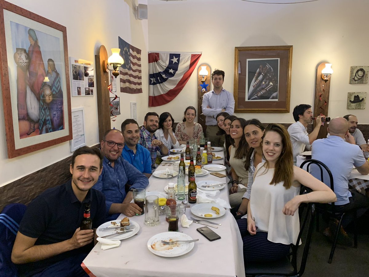 dlcarballo's tweet photo. Cena veraniega del equipo de Privacidad y Protección de Datos #TeamBuilding #EcijaTeam https://t.co/xyGI91Gdit