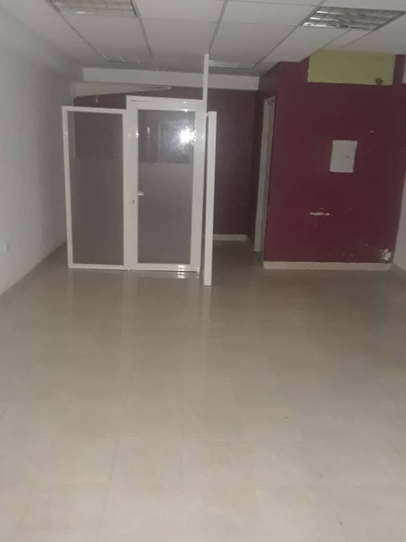 USADOperoVIRGO's tweet photo. VENDO!! de Oportunidad local comercial en el primer nivel del C.C. Biblos en Urb.Unare II de #PuertoOrdaz 37 mt2 con baño y linea telefónica, rejas. #Inmuebles #LocalesComerciales #Guayana #Venezuela https://t.co/dJFJxVI2rU