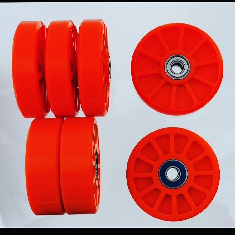 Wheeleze1's tweet photo. #goorange Wheeleze wheels rotate freely with your dragster. They won't drag or skid.

#wheeleze #wheeliebarwheels #madeinUSA #wontdragyoudown #weloveracing #dragracing https://t.co/Pm7ku2lM8a