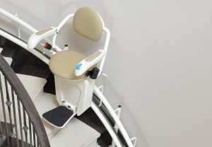 AccessibilityM1's tweet photo. ♿ We install curved stair lifts…because you never know what’s around the corner! Get your free assessment: https://t.co/z5WqHFoiZW https://t.co/eU8pjALhuq