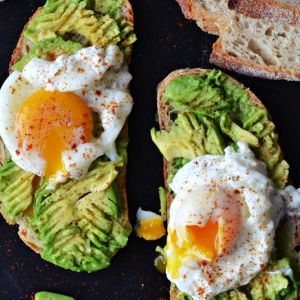 Don’t pay for avocado toast when you can make this delicious meal on your own! ow.ly/VoSL50v52sZ