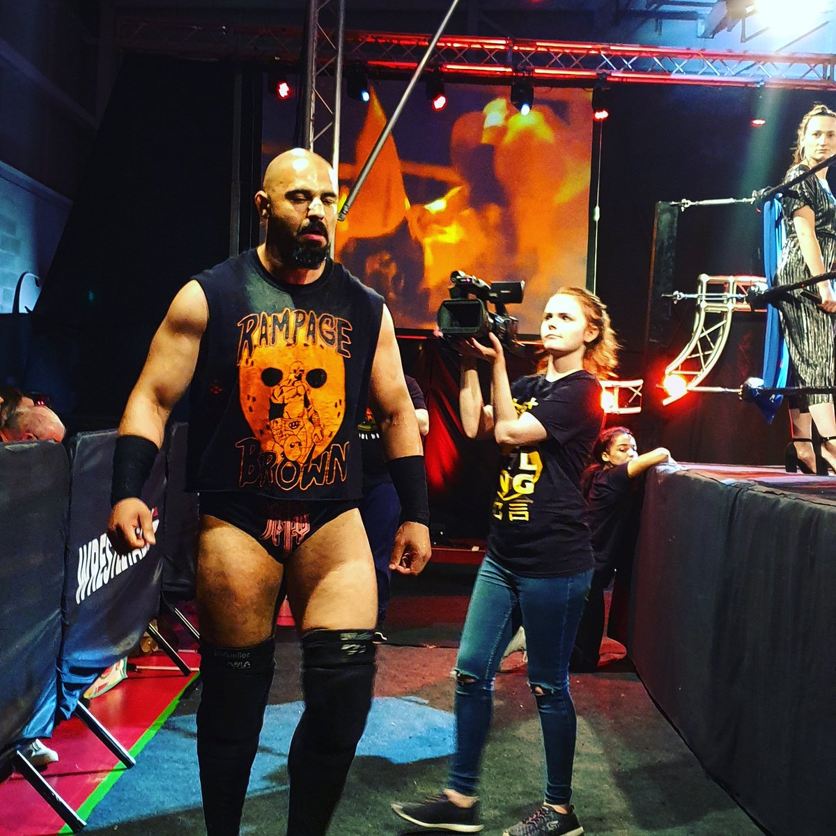 Ringsiders_'s tweet photo. COMING SOON! 👀

@WTPKurt will be speaking to the Peter Parker of British Wrestling!

Wanted to be involved in wrestling as a videographer but don't have a clue how? 

Kurt will speak to @amyeditsstuff to tell her story as a leading videographer!

Photobombs these pictures too! https://t.co/0Z6LbFsG3K