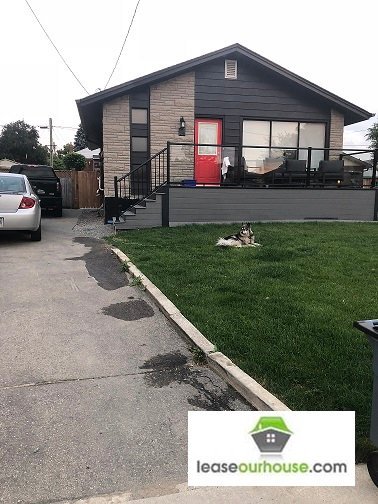 leaseourhouse's tweet photo. #Hamilton #FURNISHED SHORT TERM Home for #RENT 3Bed 1Bath Avail Sept 1 $2,500 + Water &amp; hydro (Internet &amp; Gas Included) 6-8 months rental. Move in day is September 1st. This is a fully renovated house with modern appeal. 

https://t.co/8y56tbKCFh https://t.co/q8aw1qr5pF