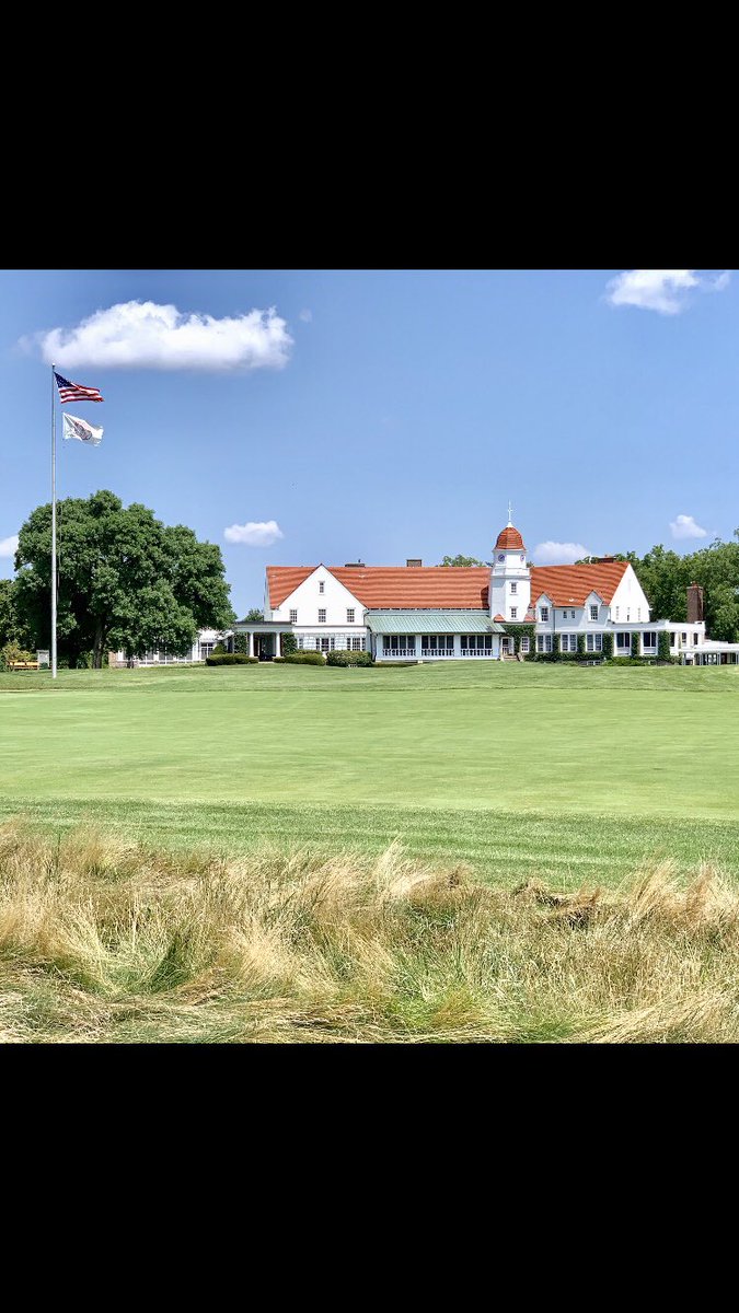 BrownKjbrownie's tweet photo. Hard to beat great golf on a fantastic course with wonderful company (and one of America’s best writers). Today was one of those hard to beat days. Had the pleasure of playing with my friend John and new friend and writer @coynewriter on one of this country’s finest. #SOB4 https://t.co/VpETGQCqvW