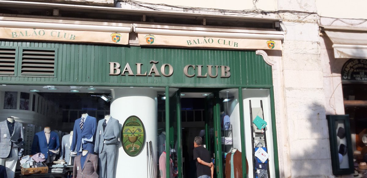 LittleMissBrat's tweet photo. @FinnBalor Close Enough? 😂✌ #lisbon #portugal https://t.co/HFk0BG5yrE
