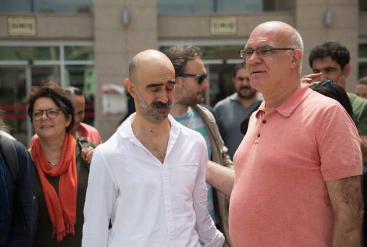 AtRiskArtists's tweet photo. .@PENAmerican with ARC condemn the sentencing of Turkish filmmakers @emavioglu and Çayan Demirel. Read the statement: https://t.co/j4Nw8L1Ruw
@IFEX @freedocumentary @IndexCensorship @swhyatt @CPJ_Eurasia @article19org @humanrightsFN #SinemaYargılanamaz #KeepFilmsOutOfCourt https://t.co/9LAwq5VQ3c