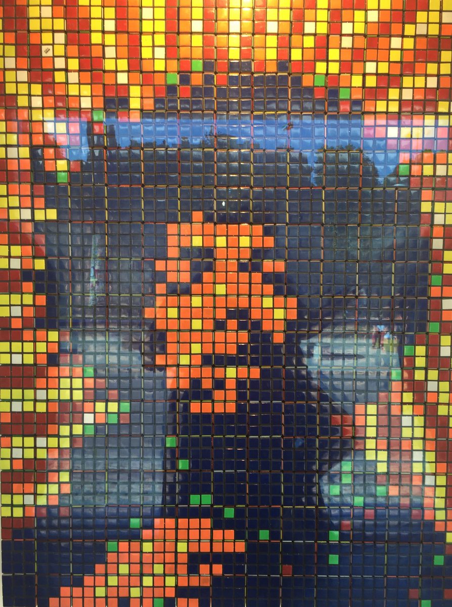 delf2paname's tweet image. #FluctuArt nouveau musée d’art urbain sous le pont des Invalides (gratuit) - expo temporaire : SWOON « Time capsule » et œuvres permanentes dont #Invader &amp;amp; #JR.
En option : boire &amp;amp; manger sur place, au frais, ou en terrasse. 
⁦@FluctuartP⁩