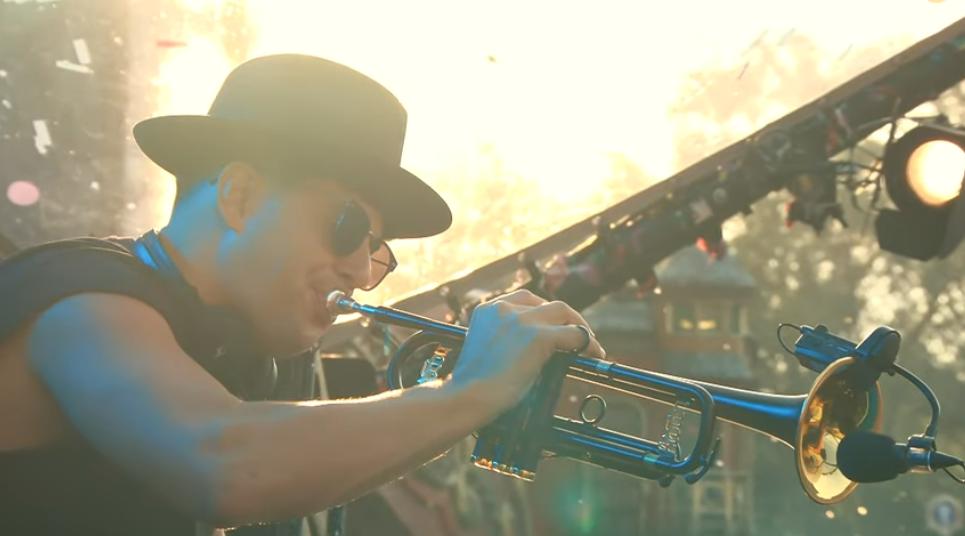 mpinos_mour's tweet photo. #TimmyTrumpet | Tomorrowland Belgium 2019
👀👉https://t.co/xKHoGTte4H https://t.co/7ilo5Iz96R
