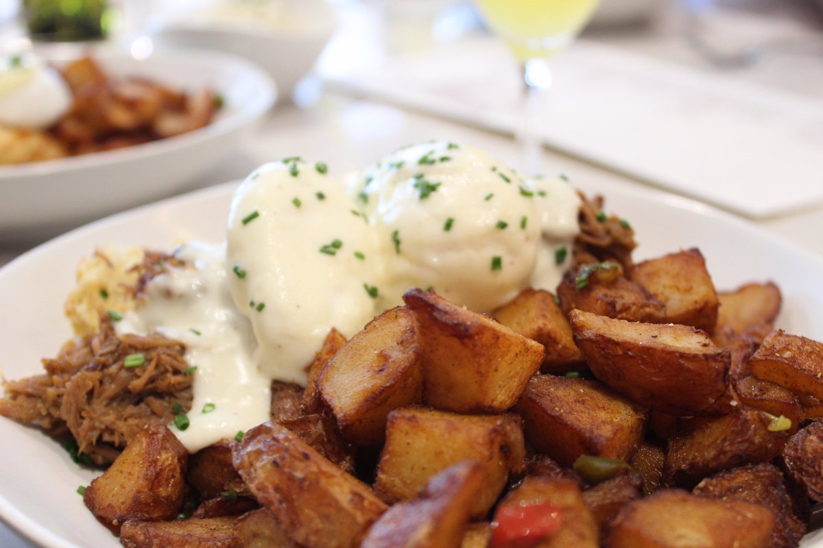 verylocalnola's tweet photo. #Brunchfaced: DTB might not officially mean 'Down to Brunch,' but it should
https://t.co/c6aWHwx9Yx https://t.co/EX0meIWgZy