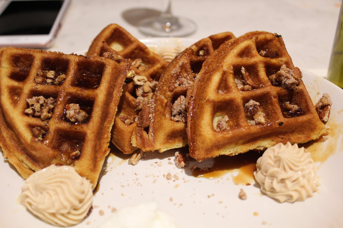 verylocalnola's tweet photo. #Brunchfaced: DTB might not officially mean 'Down to Brunch,' but it should
https://t.co/c6aWHwx9Yx https://t.co/EX0meIWgZy