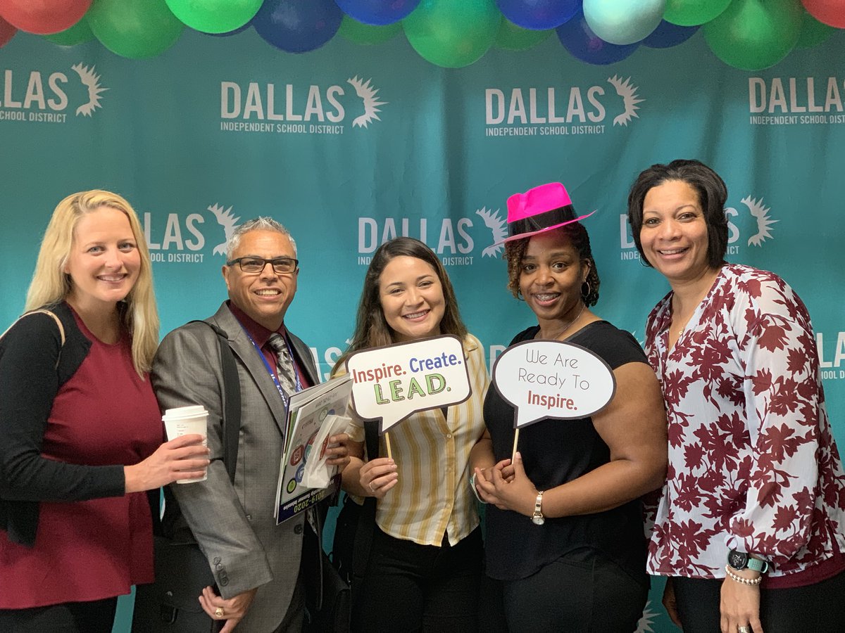mary_rasgado's tweet photo. @LEAD_DallasISD @TeachingTrust  Inspire, create and lead our students, as they are our future. A future full of success. J. L. Long Middle School #GoBucs! https://t.co/ZntJzMINZB