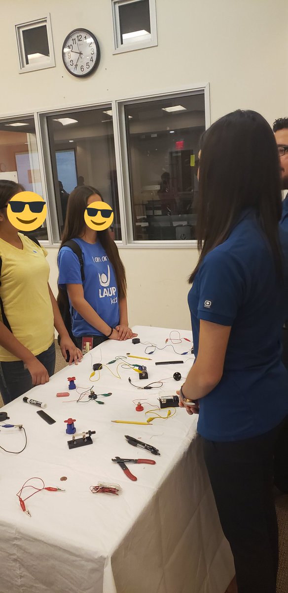 Science4Kern's tweet photo. Chevron Somos Career Exploration Day with Migrant Education students. #KCSOSproud #Science4Kern @Chevron https://t.co/j4mat0C4pW