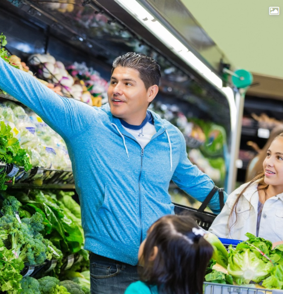 CLASP_DC's tweet image. The proposed rule to eliminate #BBCE from #SNAP is harsh and harmful to working families struggling to make ends meet. 

It's time to say #HandsOffSNAP!

ow.ly/LQan50v9x3w