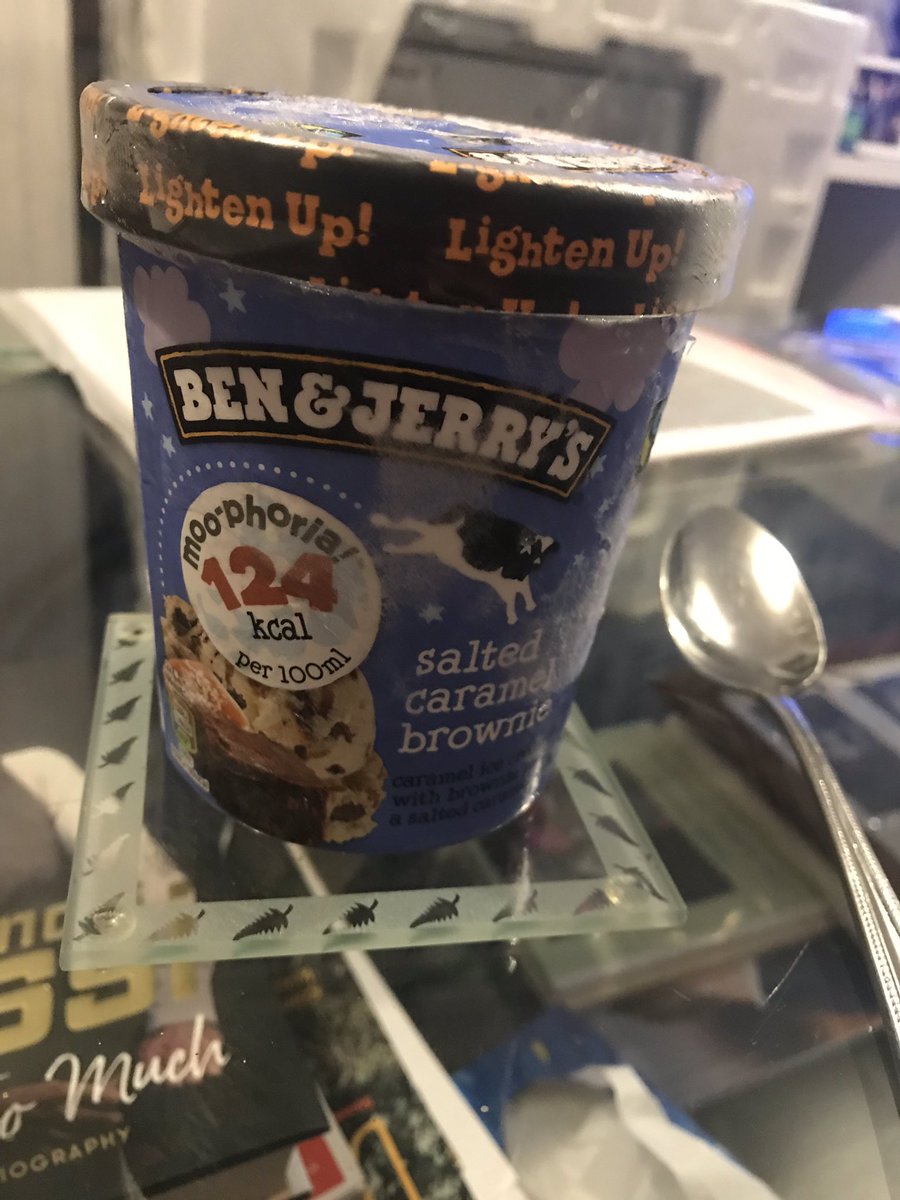 huckleberry_bek's tweet image. Yes. It’s been one of those days 🙄 #freezerproblems #icecreamsolveseverything (or maybe not 🤣❄️)