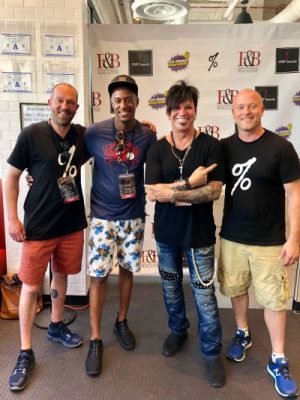 prunderground's tweet image. Rogues on the Road #Podcast Saddles Up to the Rockstar of the Art World Musician and Painter #MichaelGodard prunderground.com/?p=161434 #RoguesonTheRoad