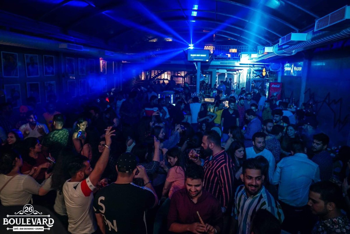 Deejayhitesh's tweet photo. 👉🏼👉🏼That's How we Dusted CHANDIGARH last Saturday Night at 26 Boulevard .....Super Packed House ....Big up to Team 26 Boulevard &amp; Glance Entertainment for this One 🍾🍻🎉🎉🍾👍 #djgiteshworldwide #glanceentertainment #halfpastblack #26Boulevard #chandigarh https://t.co/XY2RpL16nQ