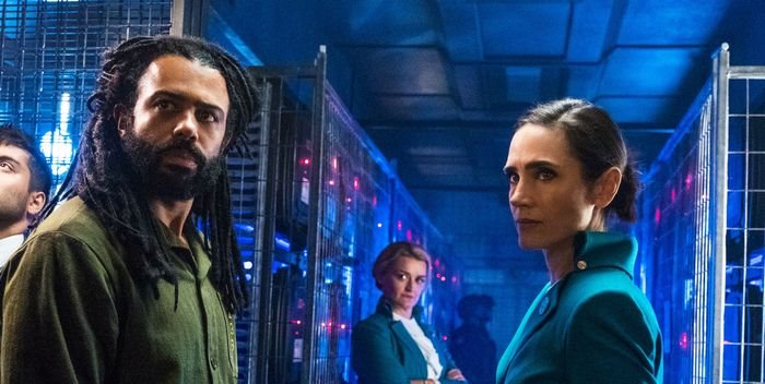 StarryMag's tweet image. .@SnowpiercerTV held a press panel recently at @Comic_Con! Watch reporter @Texasartchick's coverage of stars @DaveedDiggs #JenniferConnelly @alison__wright @LenaRockerHall #MickeySumner @StevenOgg and others had to say at starrymag.com/snowpiercer-sd…! #SDCC #Snowpiercer