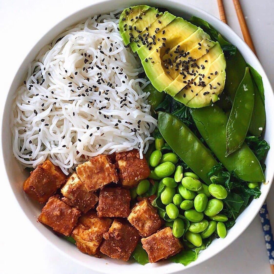 Yummst's tweet photo. We want to take your local product to the world-wide web! Partner with Yumm St. today &amp; ship your product nationwide for free! Lean how at https://t.co/CLMksZ0jlX #yummst #local #food #gourmet #breakfast #summer #health #meal #market #burger #sandwich #dish #homemade #recipes https://t.co/rrJ8orsZSB