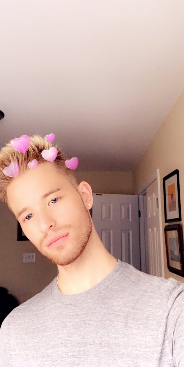 thatAlex21 tweet picture