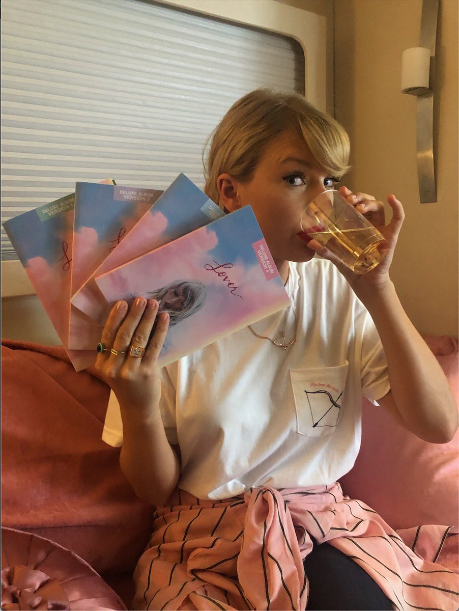 Taylor Swift On Twitter So Excited To Show You The Deluxe