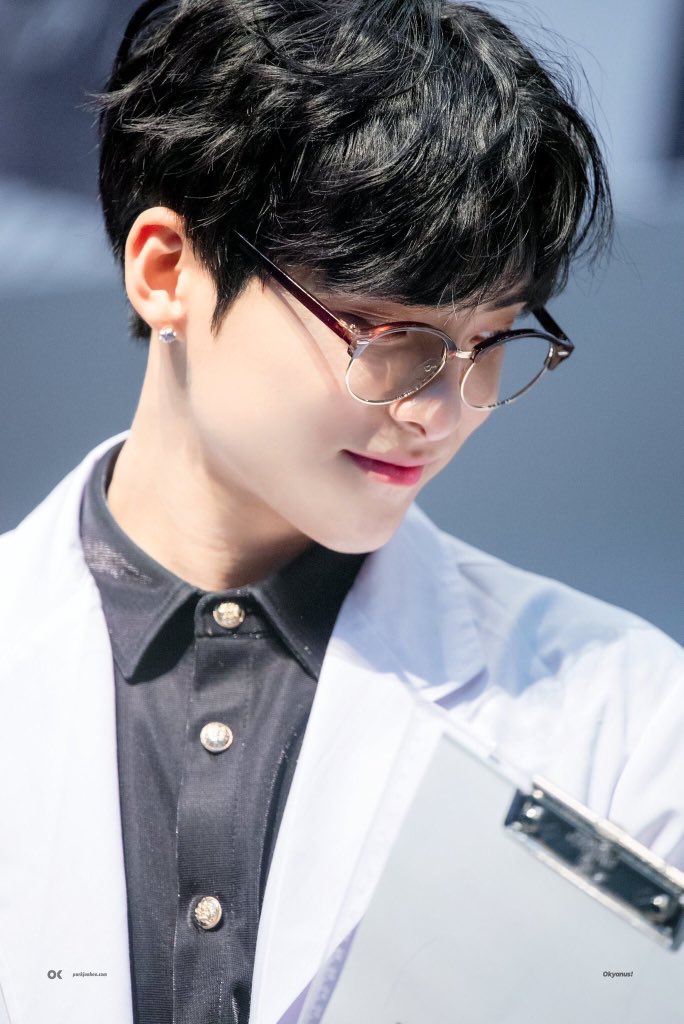 weiyoul in 2026 and also wanna one i guess tweet media