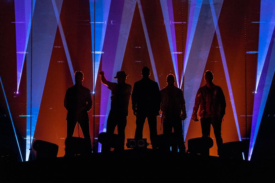 ClubMcleans's tweet photo. @aj_mclean @kevinrichardson @backstreetboys  #Bsbwpg #Dnaworldtour #mcleansclub #ajmclean #kevinrichardson #backstreetboys #DNABSB https://t.co/tipaPnkgCb