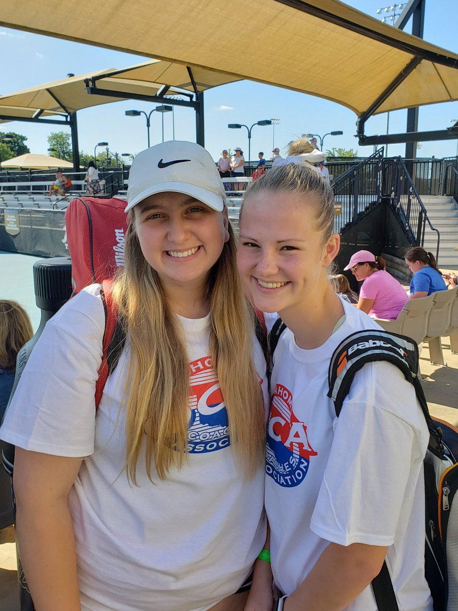 wolves_sftennis's tweet photo. Getting to watch Shelby Dye and Courtney Wilkinson represent Santa Fe one more time at All-State. https://t.co/HhweuMIj9P